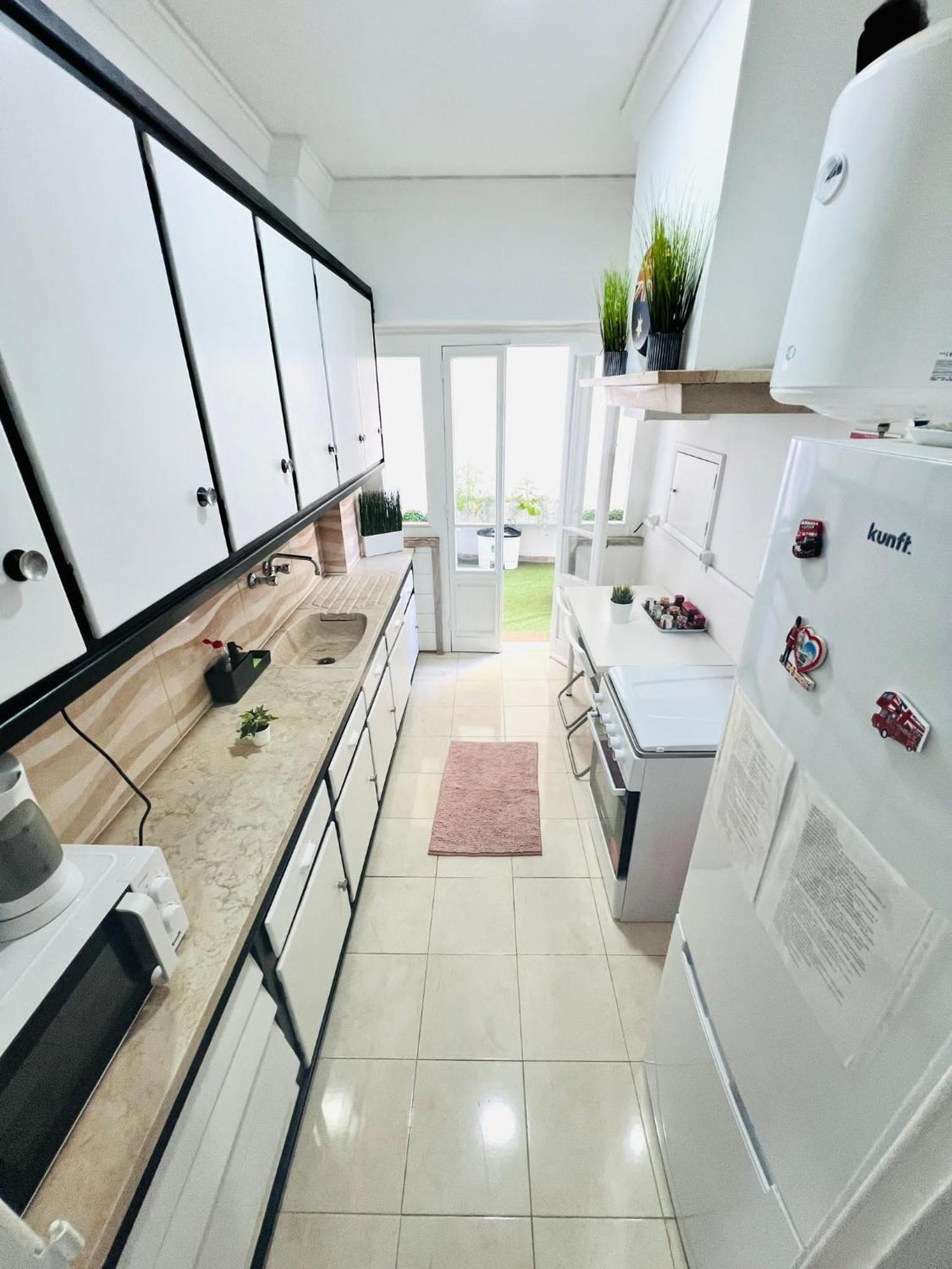 Spacious Flat In Lisbon, For Tourists * Lisboa
